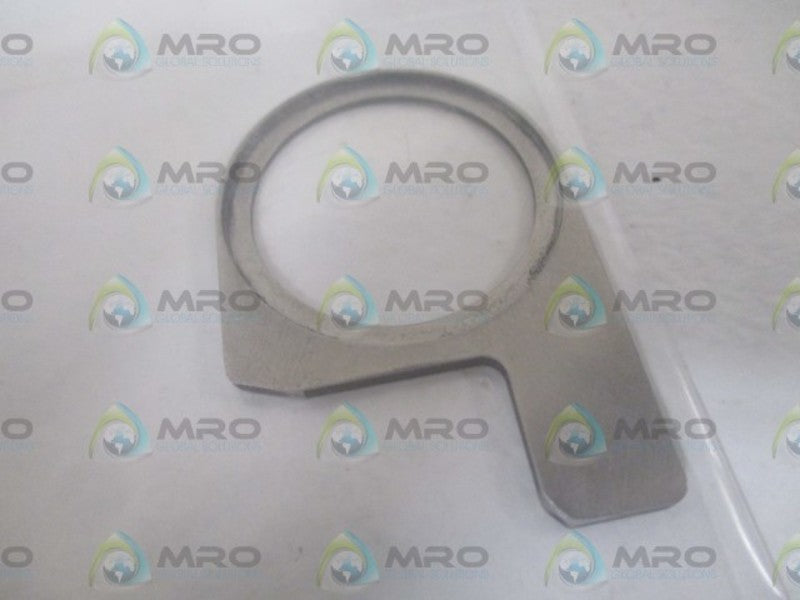 AIE MFG. 17166 LENS HOLDER 004 * NEW IN A BAG *