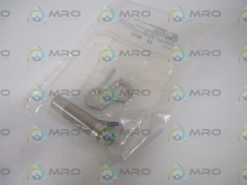 IFM EFECTOR IGT249 INDUCTIVE PROXIMITY SENSOR * NEW IN A FACTORY BAG *