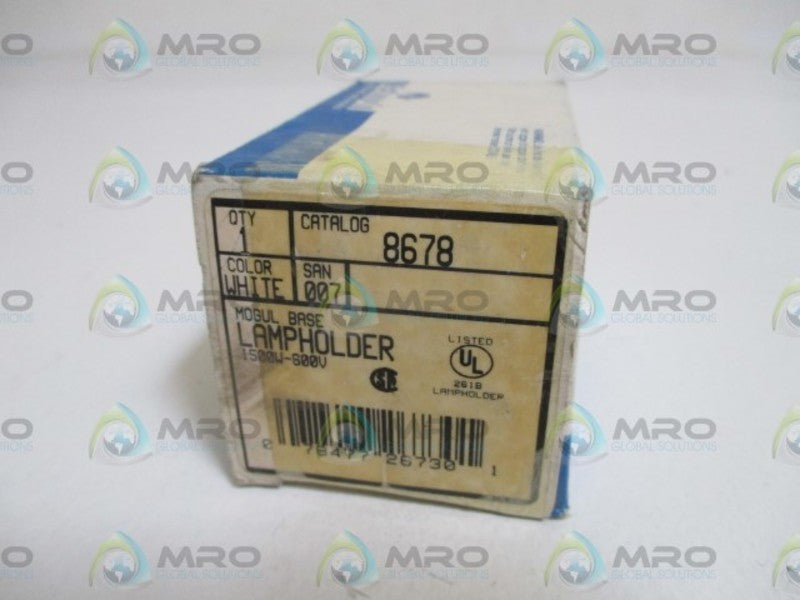 LEVITON 8678 LAMPHOLDER  NSMP