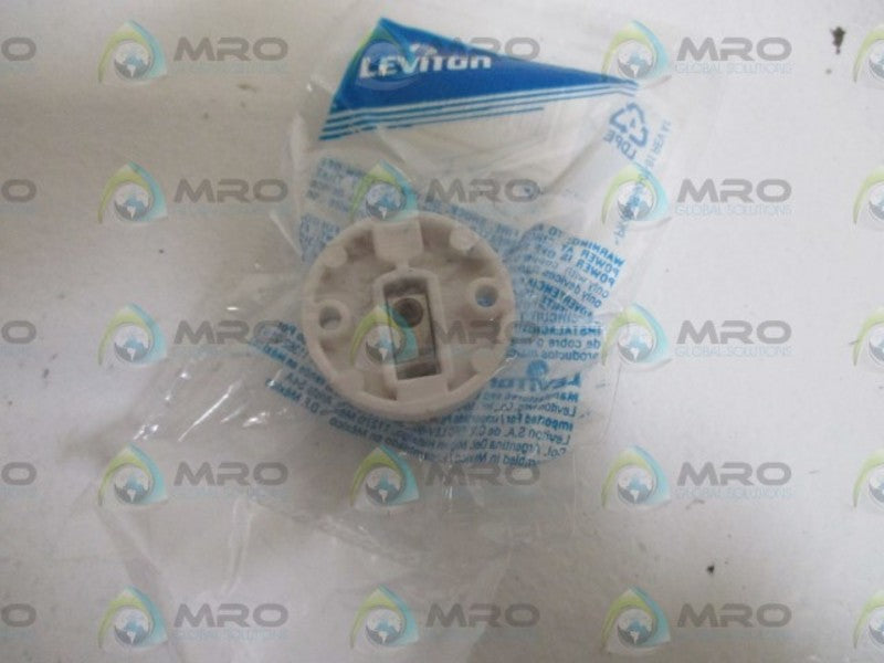 LOT OF 4 LEVITON 10020 LAMPHOLDER *NEW IN BOX*