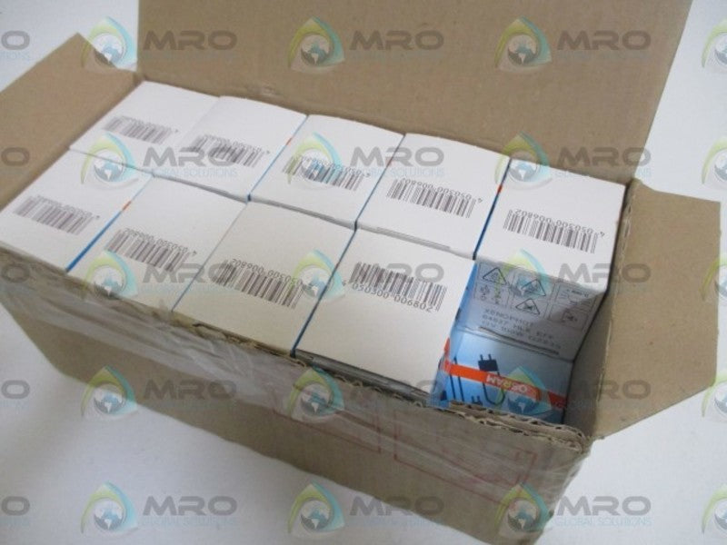 LOT OF 19 OSRAM 64627 HALOGEN DISPLAY/OPTIC LAMP NSMP