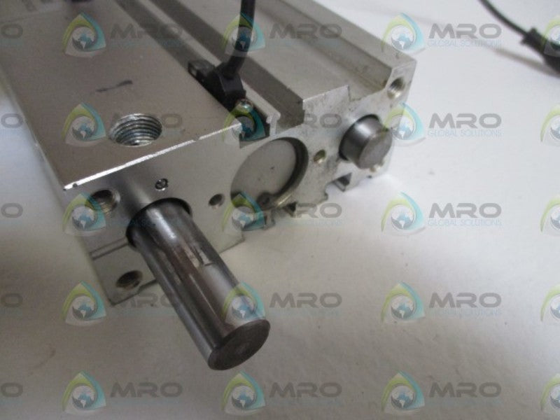 NUMATICS CGT020100B1XCX PNEUMATIC SLIDE CYLINDER  UNMP