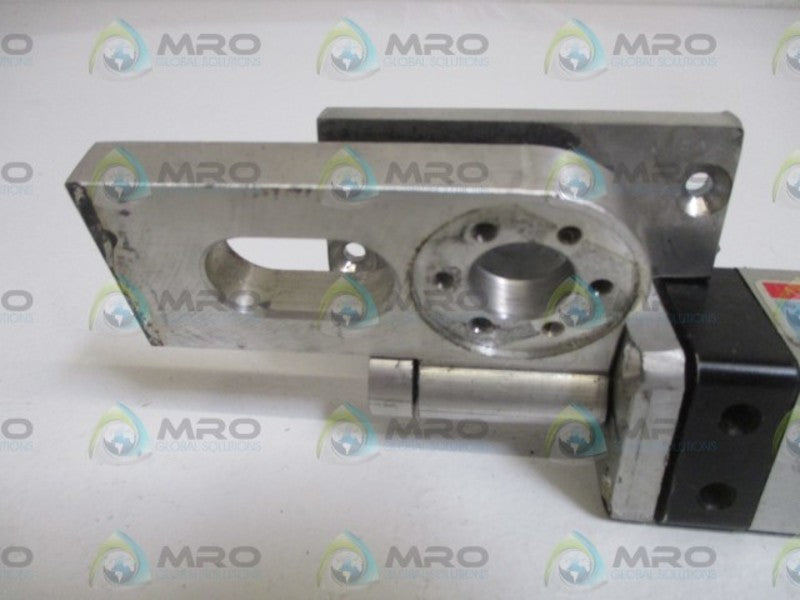 COMPACT 033-B1742 SOLENOID VALVE (AS PICTURED)  UNMP