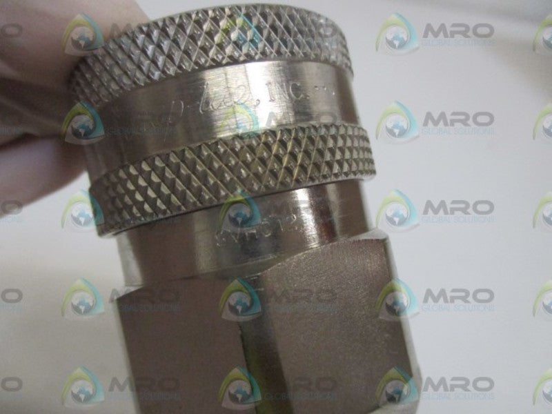 SNAP-TITE SVHC12 MALE COUPLER BODY  NSNP