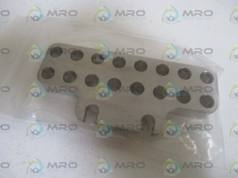 INTERNATIONAL 12229 UPPER SEGMENT BLOCK * NEW IN A BAG *