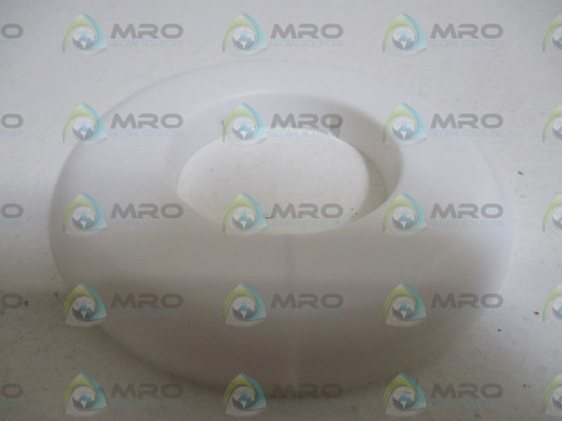 INDUSTRIAL MRO 3040K25 1-1/2" WALL & CEILING PLATE * NEW NO BOX *