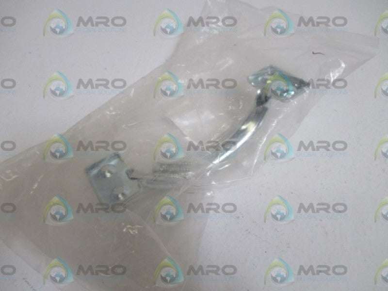 LOT OF 3 GRAINGER 4PE19 DOOR PULL NSNP IN A BAG