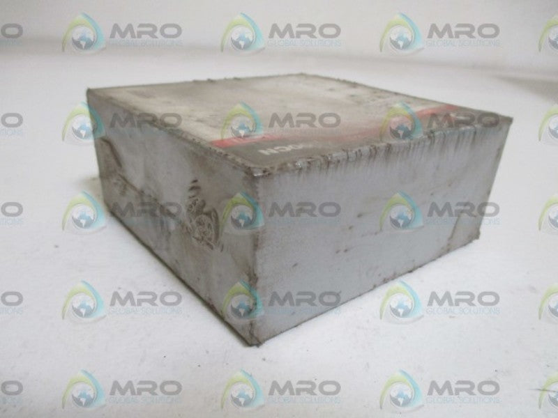 RED DOT S400CN OUTLET BOX 1/2"  ORIGINAL PACKAGE