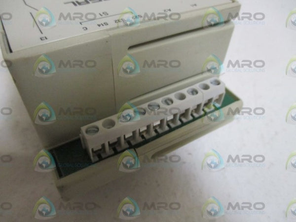 SCHMERSAL AES 7112.1 SAFETY RELAY  UNMP