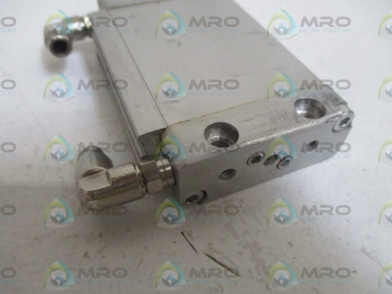 FESTO DZF-1"-1"-A-P-A PNEUMATIC CYLINDER  UNMP
