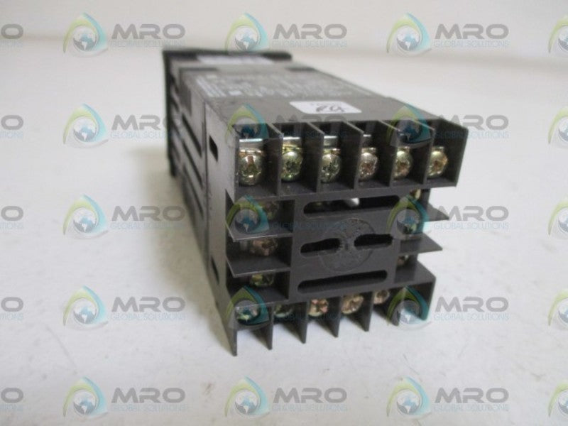WEST 2101/512 TEMPERATURE CONTROLLER  UNMP