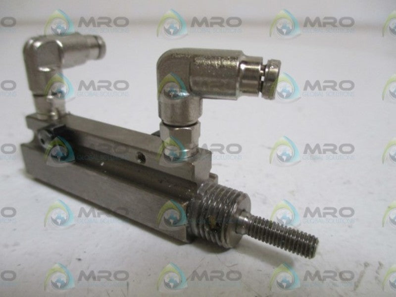 SMC NCDJPB10-100D PNEUMATIC CYLINDER  UNMP
