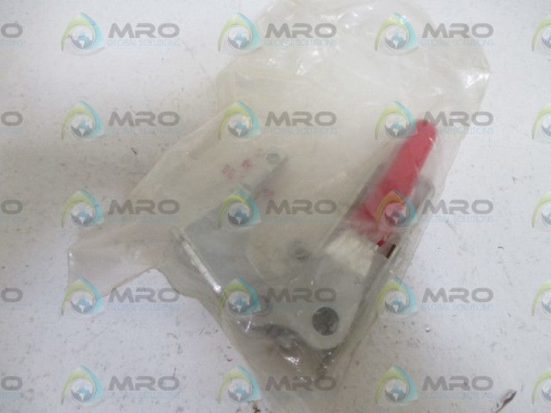DE STA CO. MODEL 324 PULL ACTION CLAMP  NSMP