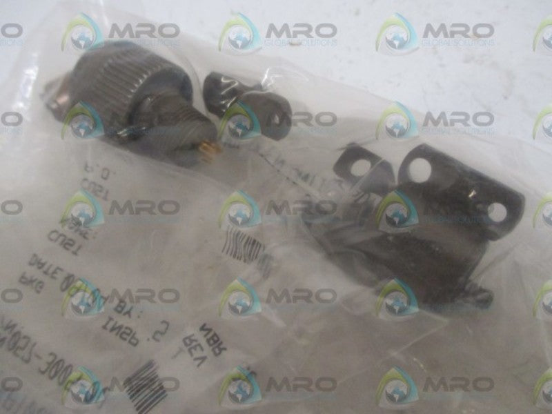 ITT CANNON KPT00F-8 CONNECTOR  NSNP IN  A FACTORY BAG