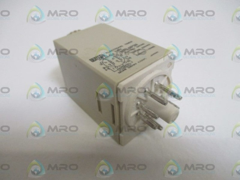 IDEC RTB-MP3N TIME-DELAY REALY AC200C 1SEC. NSMP