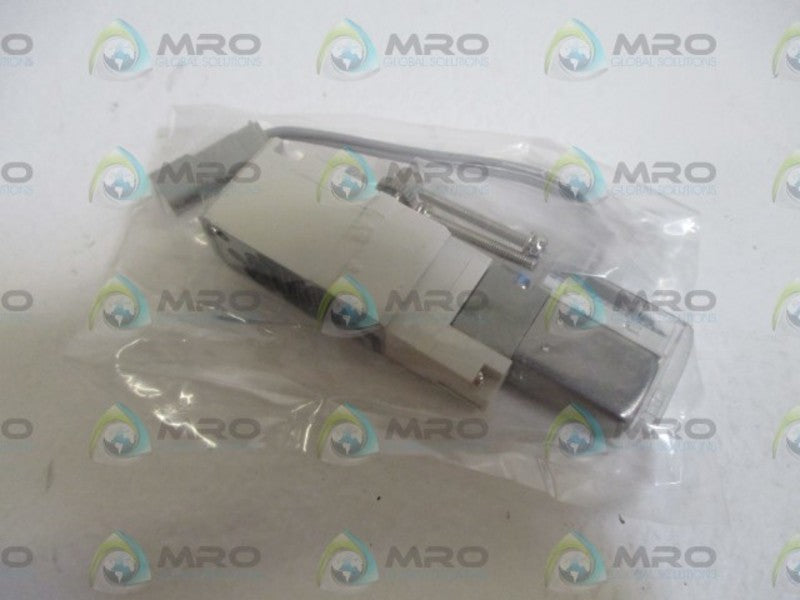 SMC VQZ2151S-3LJB1-C SOLENOID VALVENSNP IN A BAG