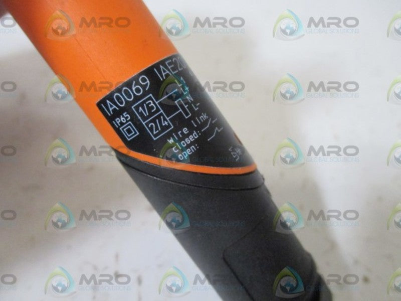IFM EFECTOR IA0069 INDUCTIVE PROXIMITY SENSOR  NSNP