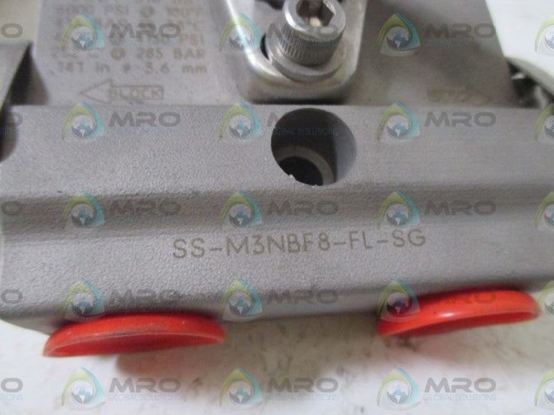 SWAGELOK SS-M3NBF8-FL-SG MANIFOLD VALVE  NSNP