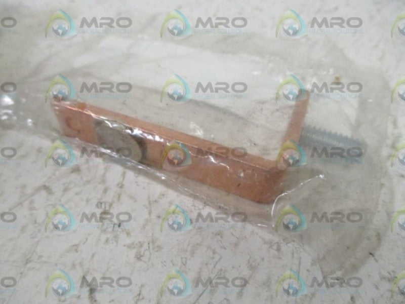 LOT OF 2 EQUIPEMENTS 011-105-025-02 BARR CONTACT NSNP IN A BAG