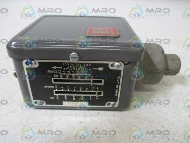 HONEYWELL L404F1011 PRESSURE SWITCH  NSNP