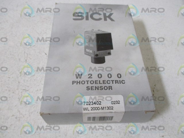 SICK WL2000-M1302 PHOTOELECTRIC SENSOR *NEW IN BOX*