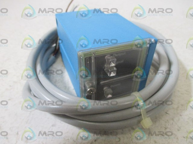 SICK WL2000-M1302 PHOTOELECTRIC SENSOR *NEW IN BOX*