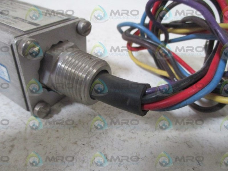 CCS 695GM3 DUAL -SNAP PRESSURE/TEMPERATURE  NSNP