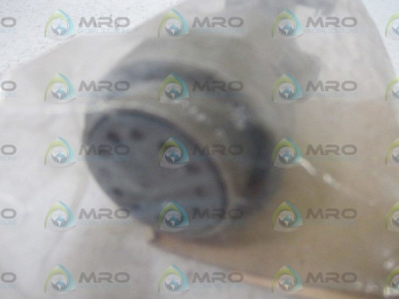AMPHENOL MS3106B22-17S CONNECTOR * NEW IN A BAG *