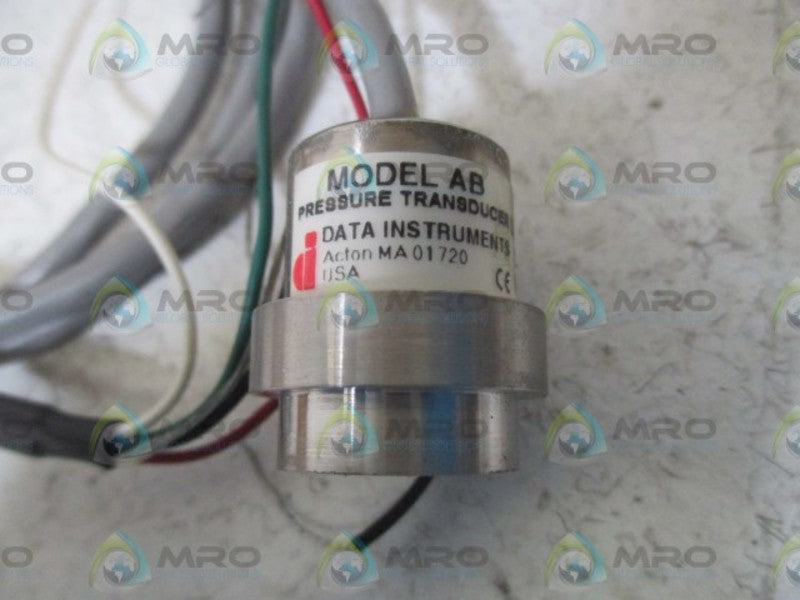 INDUSTRIAL MRO P MODEL AB PRESSURE TRANSDUCER * NEW NO BOX *