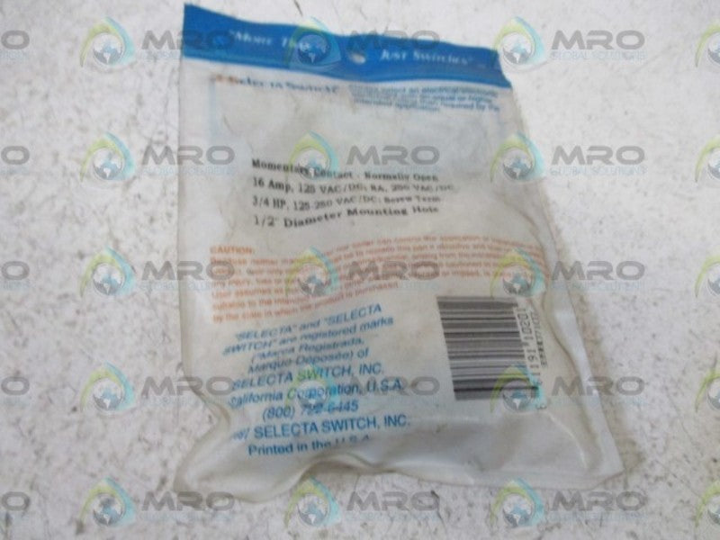 LOT OF 8 SELECTA SS601-BG PUSHBUTTON SWITCH *NEW IN A FACTORY BAG*