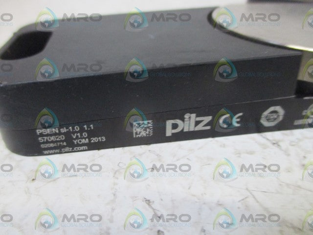 PILZ V1.3/V1.0 *NEW OUT OF A  BOX*