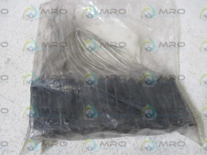 LOT OF 24 CARBON 2QP3 CARBON BRUSHES NSNP IN A BAG