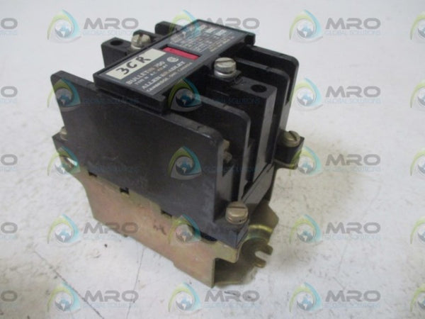 LOT OF 4 ALLEN BRADLEY 700-N400 SER.C RELAY UNMP