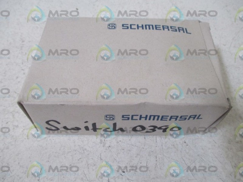 SCHMERSAL 1172563 BNS 16-12ZD MAGNET SENSOR * NEW IN A  BOX *