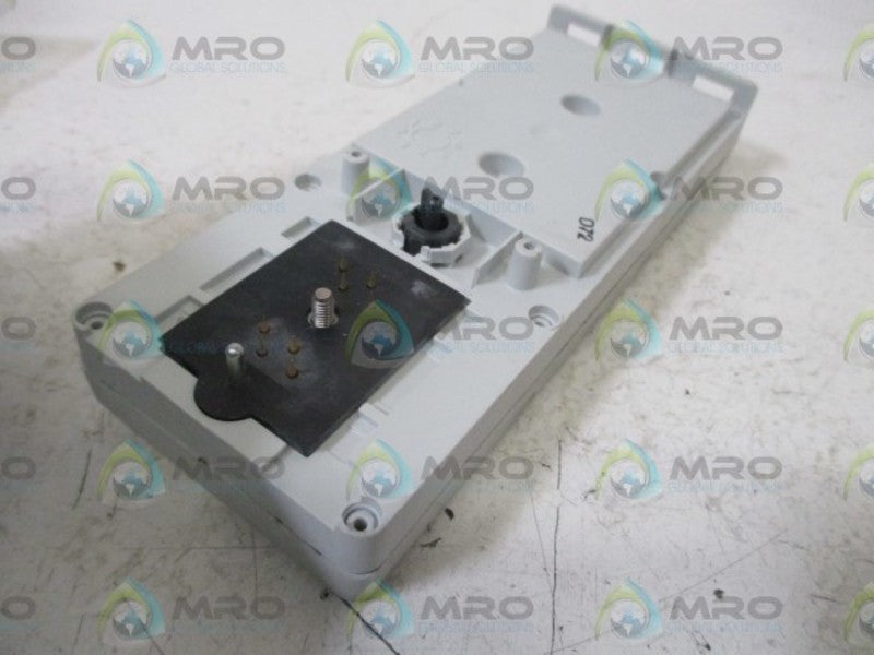 SIEMENS 3RK1107-1BQ40-0AA3 ANALOG OUTPUT MODULE * NEW IN  A BOX *