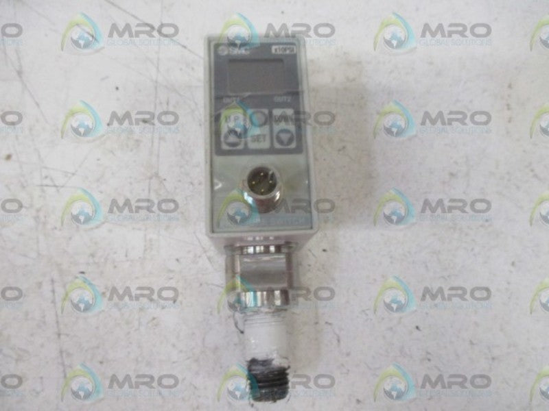 SMC ISE75-N02-67-P PRESSURE SWITCH  UNMP