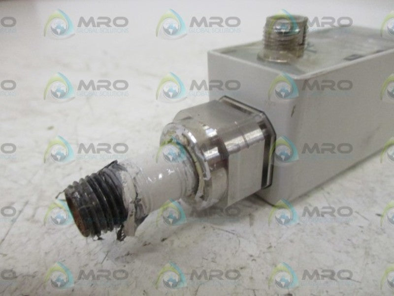 SMC ISE75-N02-67-P PRESSURE SWITCH  UNMP