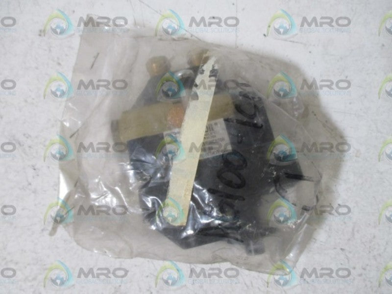 MASTER-PNAUMATIC A6100 MULTIPLE POINT LUBRICATOR * NEW  OUT OF A BOX *