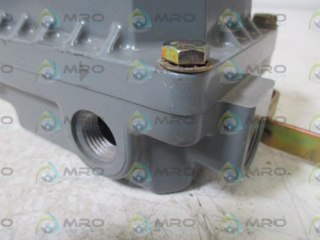 SQUARE D 9036 DR-31 SER.A FLOAT SWITCH * NEW *