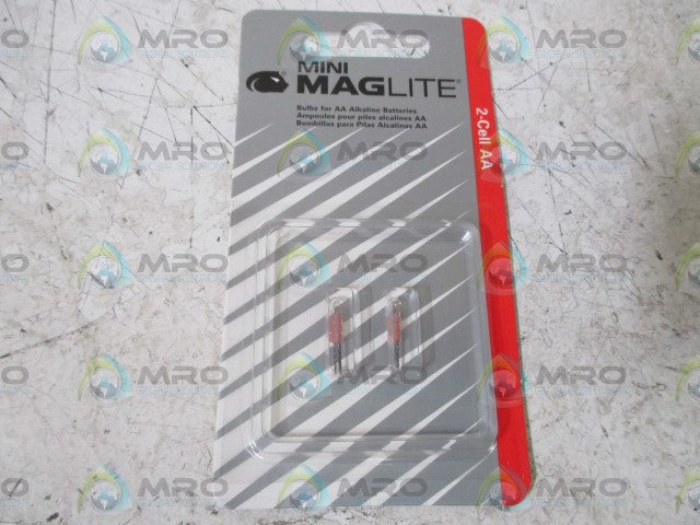 LOT OF 8 MAGLITE LM2A001K REPLACEMENT LAMP *NEW IN BOX*