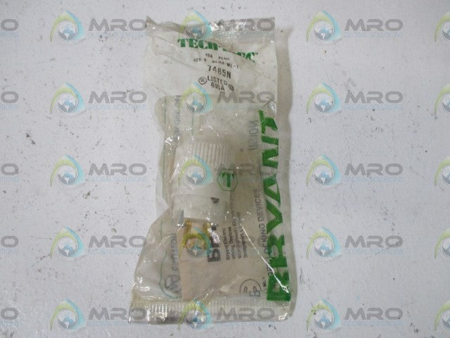 BRYANT 7465N PLUG *NEW IN A FACTORY BAG*