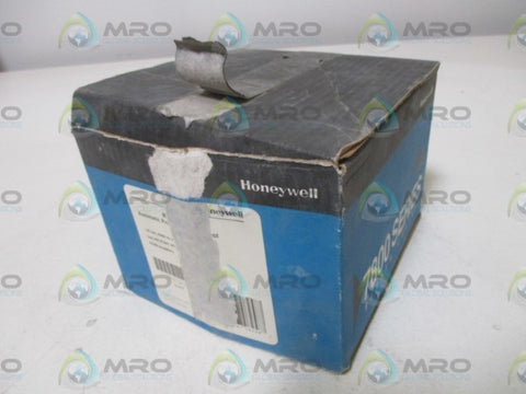 HONEYWELL RM7840 L 1018 BURNER CONTROL * NEW IN BOX *