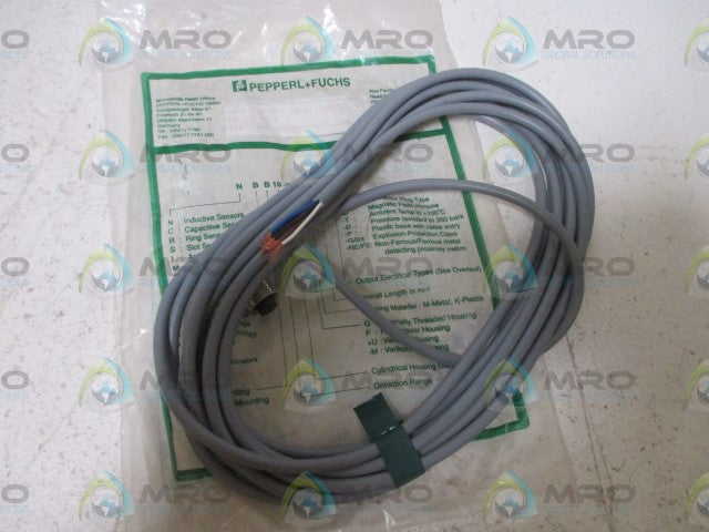 PEPPERL+FUCHS V1-W-5M-PVC PROXIMITY SWITCH *NEW IN A FACTORY BAG*
