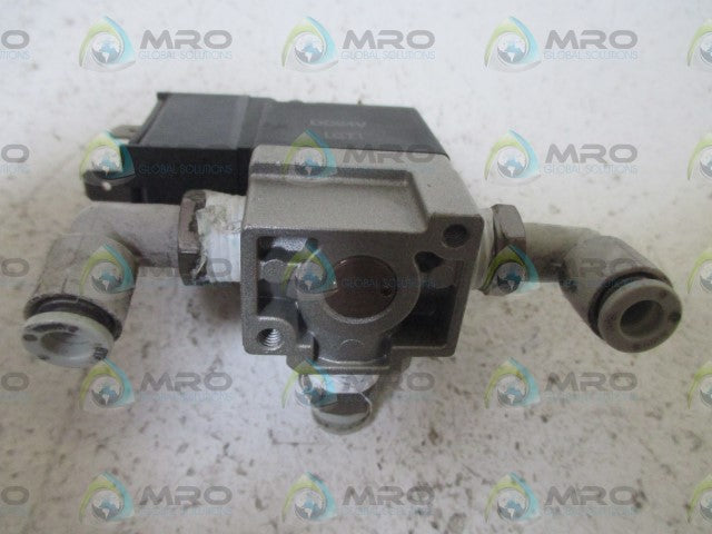 SMC VT307-5DZ-02 SOLENOID VLAVE *USED*
