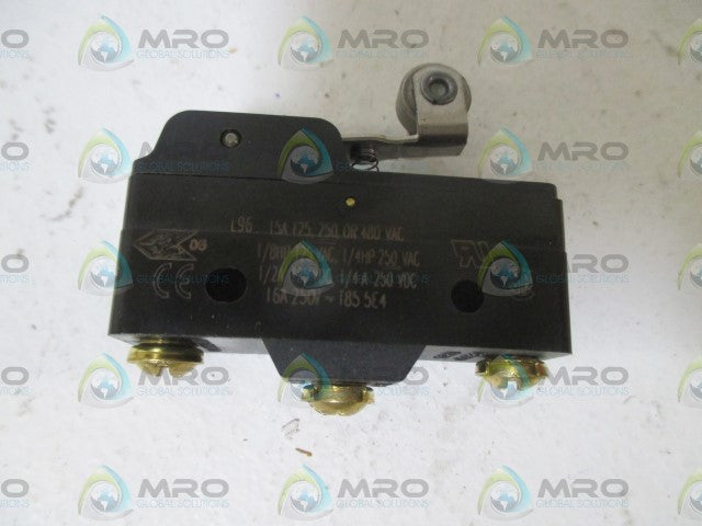 LOT OF 4 MICROSWITCH BZ-2RW82299-A2 SNAP ACTION SWITCH *NEW  NO  BOX*
