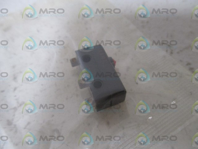 LOT OF 12 MICROSWITCH 1SM1 SNAP ACTION SWITCH *NEW IN BOX*