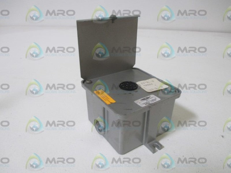 PANALARM WB-2 RELAY BASE *NEW NO BOX*