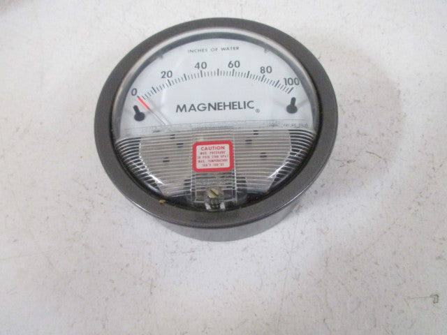 DWYER 2100 PRESSURE GUAGE *NEW IN BOX*