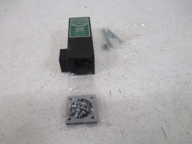 GO SWITCH 11-11210-00 LIMIT SWITCH *NEW IN BOX*