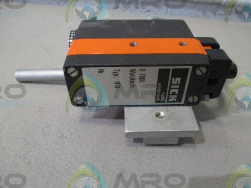 SICK NT8-02 PHOTOELECTRIC REGISTRATION CONTROL  NSNP